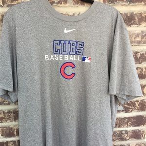 Nike extra large Chicago Cubs Dri fit shirt